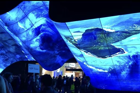 從“商場”候機(jī)到“科技館”候機(jī)，4.0智能互動(dòng)機(jī)場啟航!